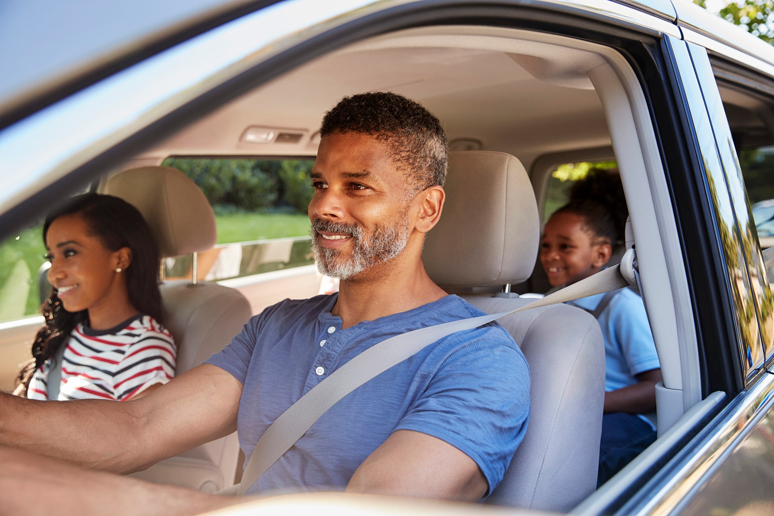 Middle Back Pain Relief Tips for Holiday Road Trips