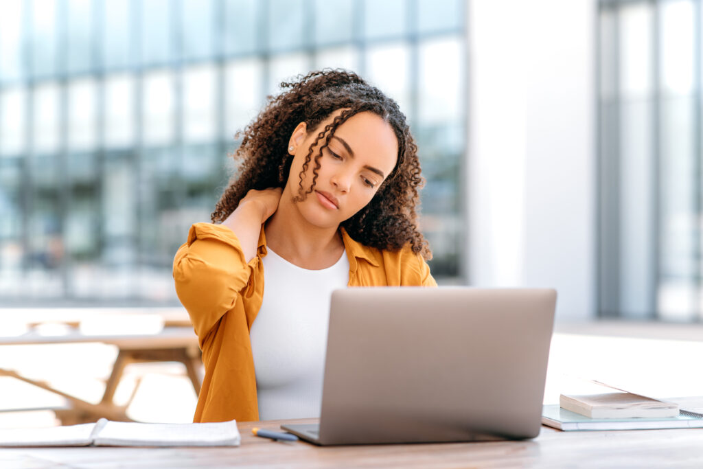 Tech Neck Exercises: Simple Exercises for Office Workers